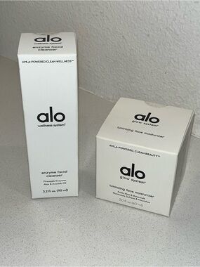 ALO Yoga white & black Luminizing Face Moisturizer and Enzyme Facial Cleanser
